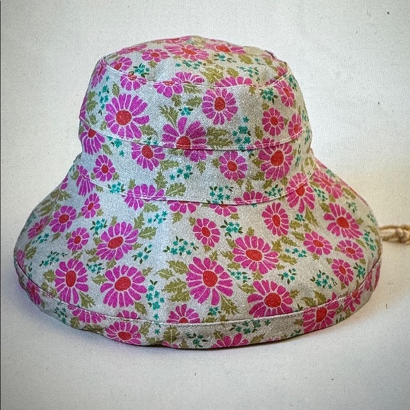 NATURAL LIFE Sunny Day Bucket Hat - Picture 1 of 2